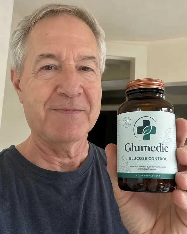 Man in his sixties holding a bottle of Glumedic